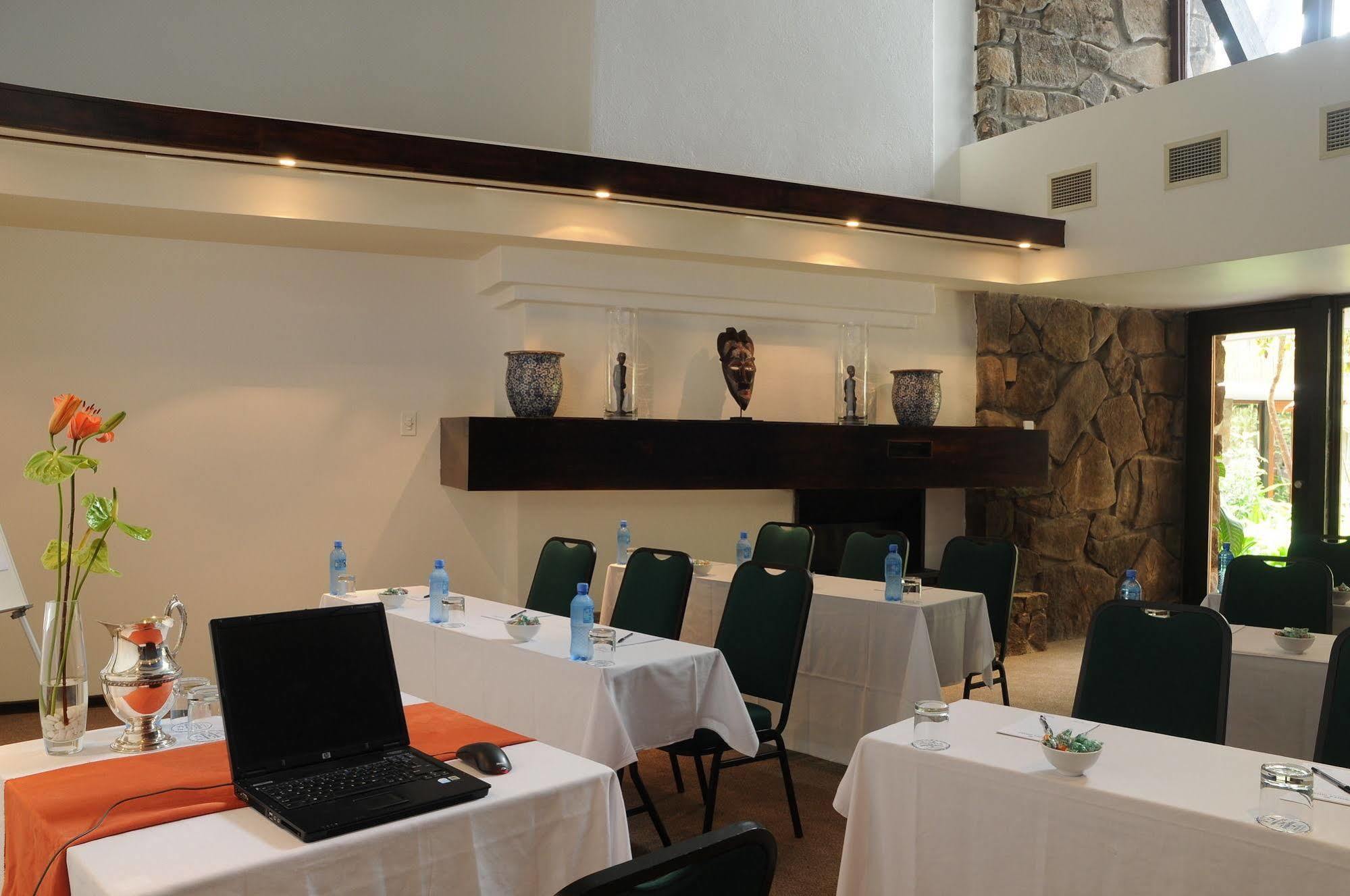 Protea Hotel Winkler 화이트 리버 외부 사진